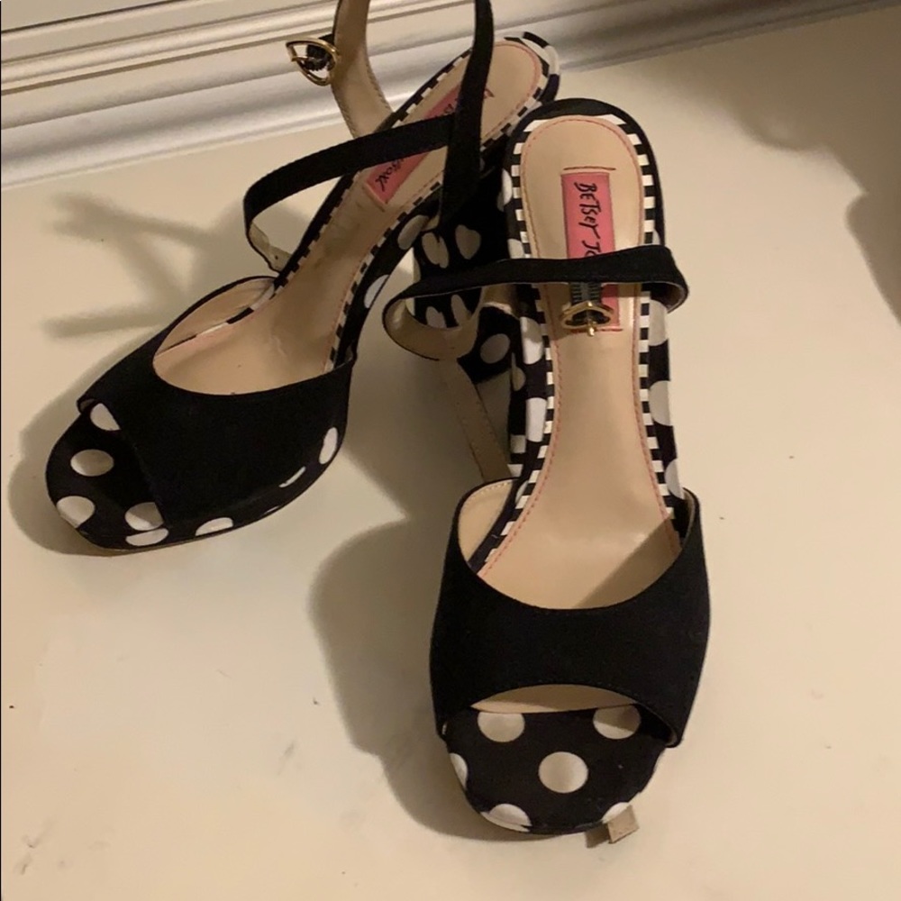 Betsey Johnson ISLA polka dot sandals